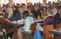Die Festhalle war prall gefüllt