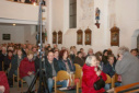 Mit etwa 250 Besuchern war die Kirche bis auf den letzten Platz gefüllt