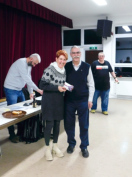 Für den vollständigen Probenbesuch wurde Gabi Schuler geehrt