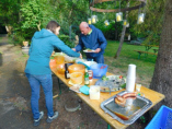 Unsere Damen hatten auch Salate und Kuchen mitgebracht - vielen Dank!