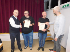 Glückwünsche für die Geehrten.