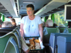 Danke Angelika für das Verteilen der Butterbrezel und süßen Stückchen!
