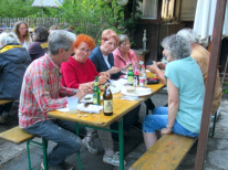 Karl-Heinz Schuler, Renate Schuler, Gabi Schuler, Edith Ahlfänger, Hansi Steinharts Rücken und die Gattin von Bernhard Sauter